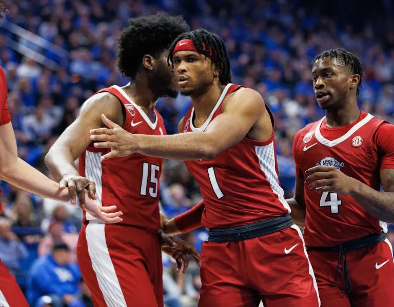 Arkansas defeats Kentucky, 88-73 3