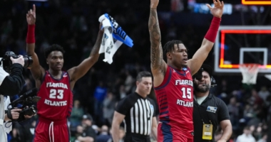 Florida Atlantic Upsets Memphis in Thrilling March Madness Debut 14