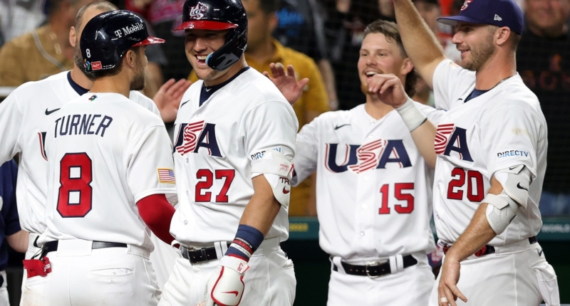 USA Advances to WBC Finals