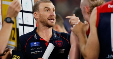 Melbourne Coach Bans Bumping Technique