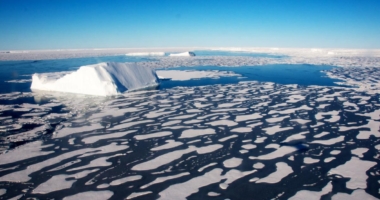 Scientists: Arctic sea ice lost