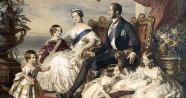 The Spanish Royals: A Family History