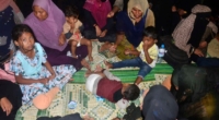 Rohingya Refugees Stranded on Indonesian Beach