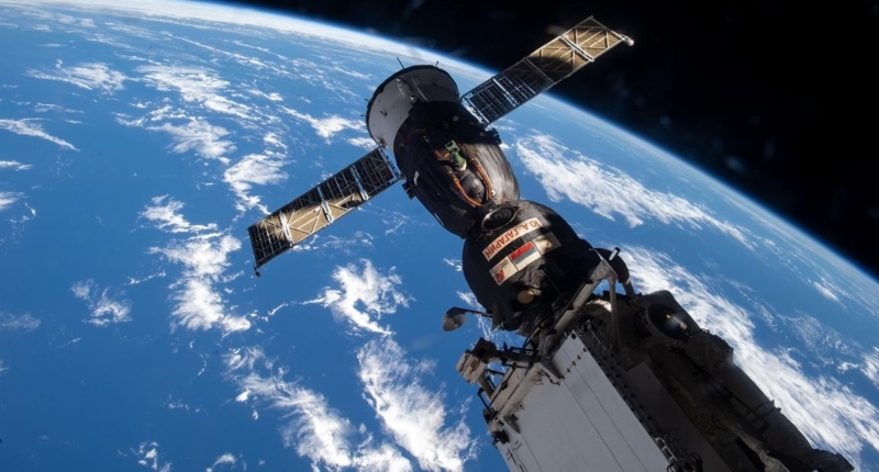 Soyuz Capsule Returns Damaged