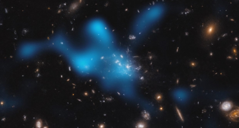 Hot Gas Reservoir in Galaxy Cluster