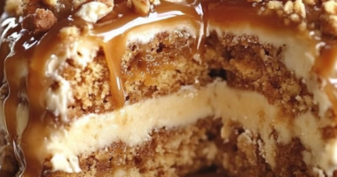 Caramel Crunch Cake Recipe: A Sweet and Crunchy Delight 1