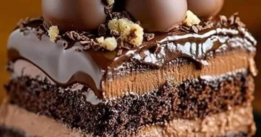 Chocolate Truffle Layer Cake: A Decadent Dessert for Every Occasion 1