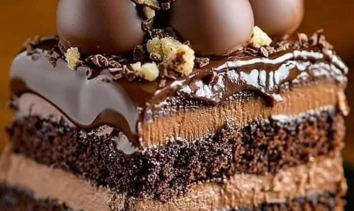 Chocolate Truffle Layer Cake: A Decadent Dessert for Every Occasion 1