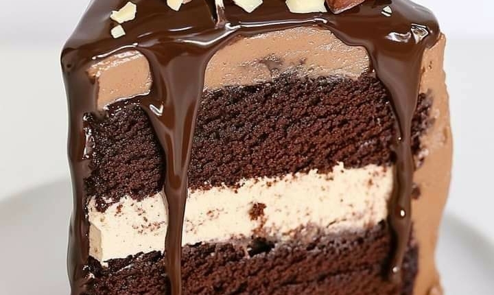 Chocolate Hazelnut Layer Cake: A Decadent Delight 1