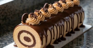 Reese’s Peanut Butter Cup Roll Cake: A Treat for Peanut Butter Fanatics 1