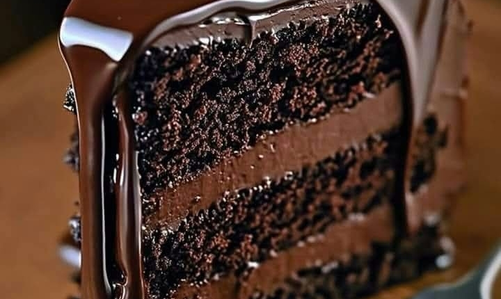 Super Moist Chocolate Cake with Glossy Ganache 1