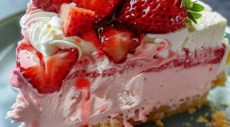 Tropical Strawberry Split Cake 1