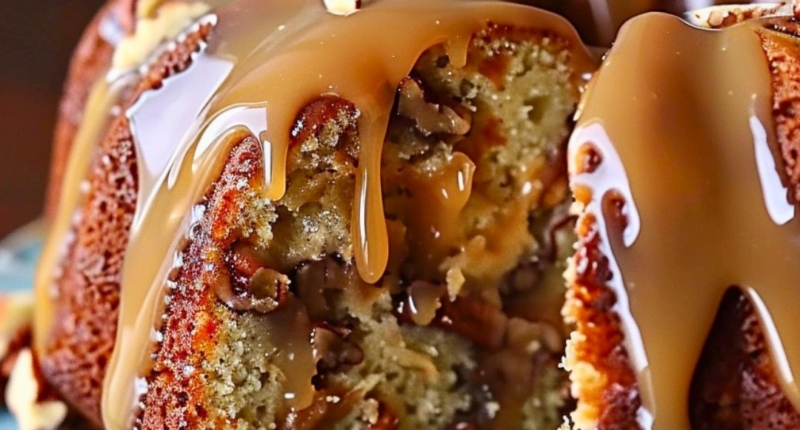 Irresistible Apple Pecan Cake with Caramel Glaze Recipe 1