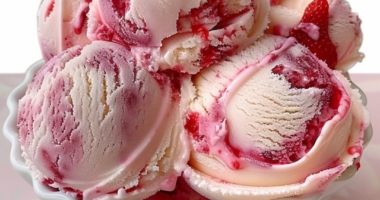 Refreshing Strawberry Swirl Ice Cream Recipe 4