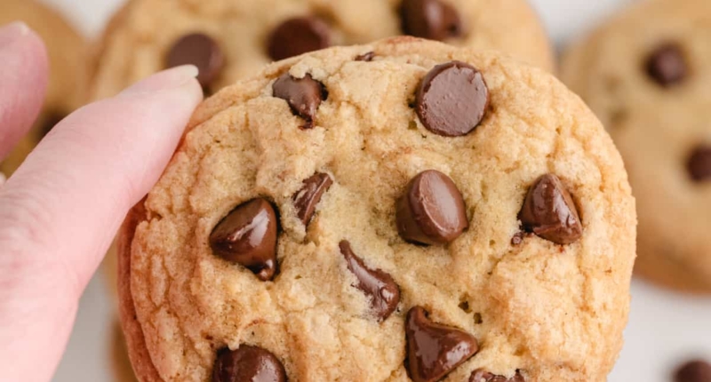 Classic Chocolate Chip Cookies: A Family Favorite 1