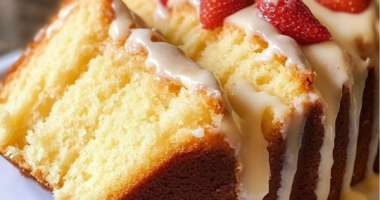 Classic Cream Cheese Pound Cake 1