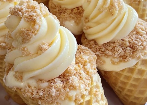 Banana Pudding Cheesecake Cones – A Decadent Delight in Every Bite 1