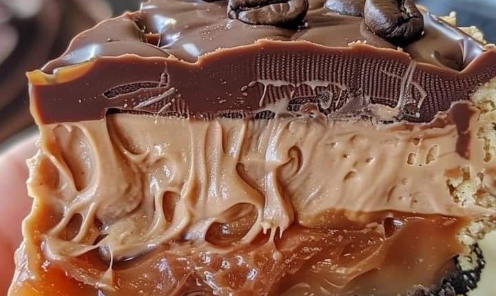 Caramel Coffee Fudge: A Decadent Dessert for Coffee Lovers 1