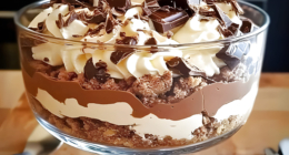 Bailey's Chocolate Trifle: A Decadent Delight 6