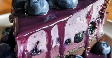 Blueberry Brownie Cheesecake: A Decadent Fusion Dessert 23