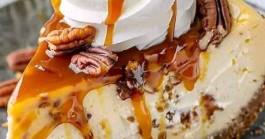 Luxurious Pecan Caramel Cheesecake 1