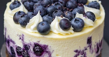 No-Bake Blueberry Vanilla Cheesecake Cupcakes 1