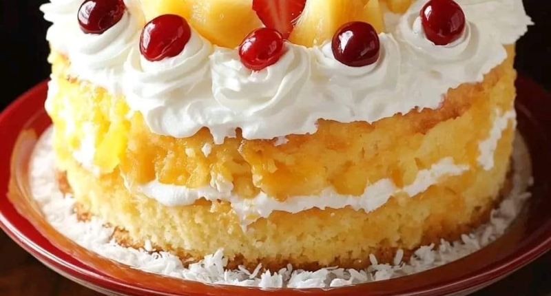 Tropical Strawberry Pineapple Shortcake: A Perfect Summer Treat 1