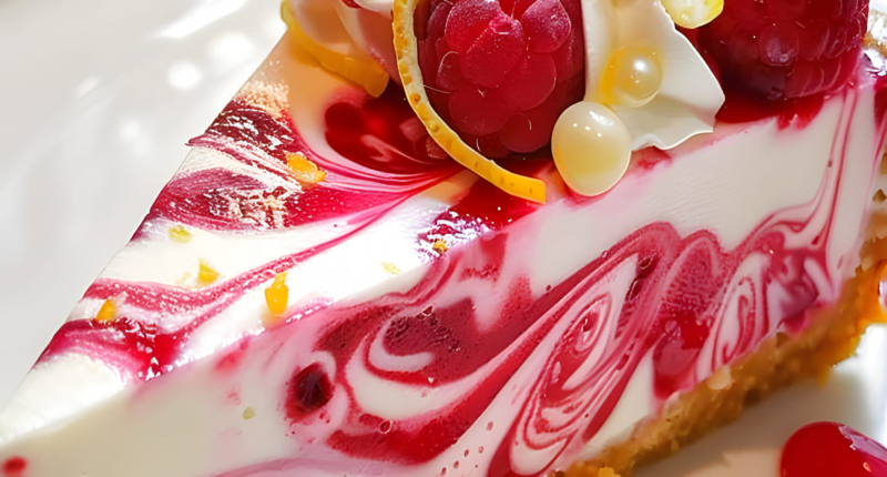 Divine Raspberry Marble Cheesecake: A Beautifully Swirled Dessert 1