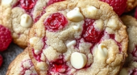 Raspberry and White Chocolate Chip Cookies: A Perfect Balance of Sweet and Tangy 3