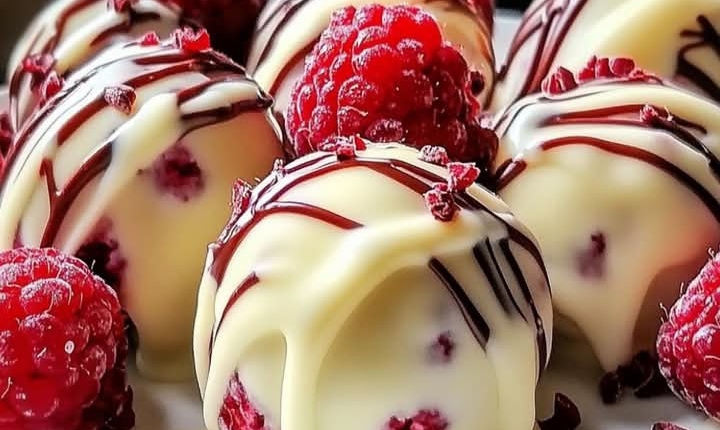 White Chocolate Raspberry Cheesecake Balls: A Bite-Sized Dessert Delight 1