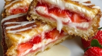 Recipe for Fried Strawberry Cheesecake Sandwiches 3