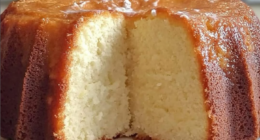 Sour Cream Pound Cake: A Classic That Steals Hearts 22