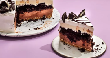 Ice Cream Cake: The Ultimate Frozen Dessert 1