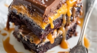 Salted Caramel Chocolate Cake: A Decadent Treat for Chocolate Lovers 3