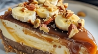 Almond Crust Banana Caramel Cheesecake: A Blissful Indulgence 3