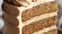 Irresistible Caramel Coffee Buttercream Cake: A Dreamy Dessert for Coffee Lovers 3