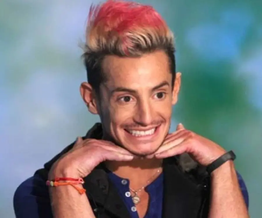 Frankie Grande's Blue Hair Is the Most Extra Thing You'll See Today - wide 6