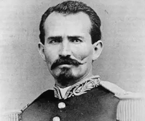 Manuel González Flores