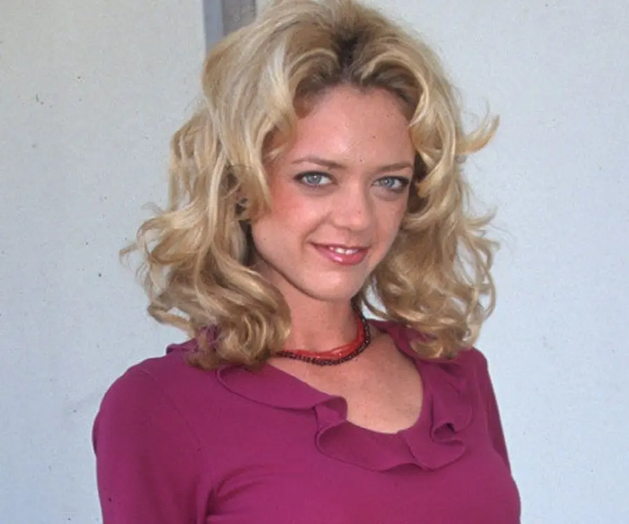 Lisa Robin Kelly